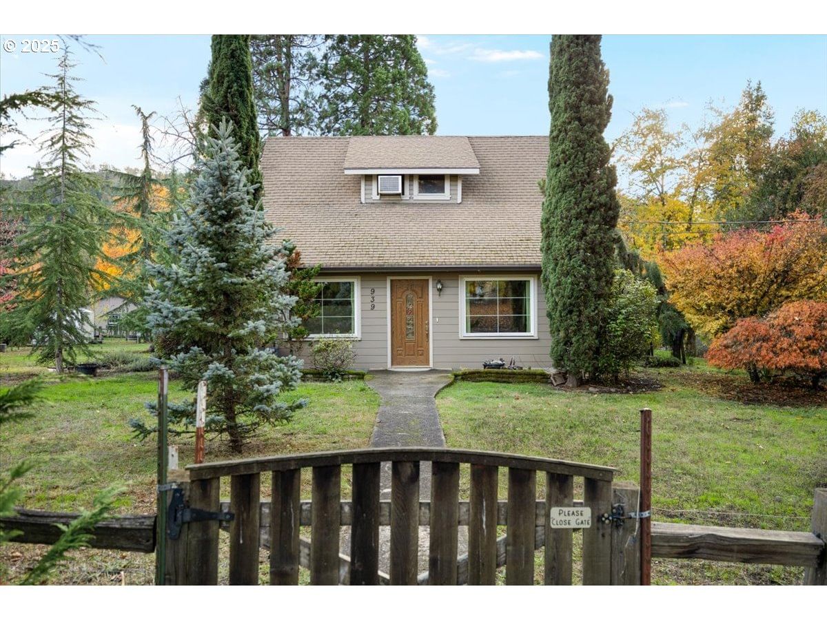 Primary listing photo, 939 BUCKHORN RD, Roseburg, OR, 97470