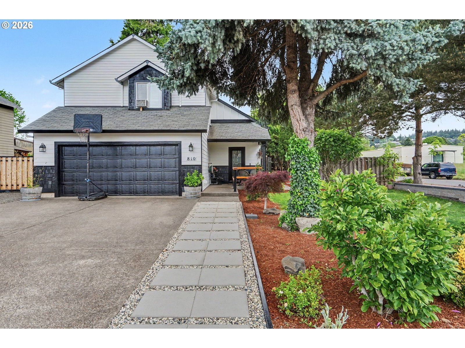 Primary listing photo, 810 SE LOCUST ST, Dundee, OR, 97115