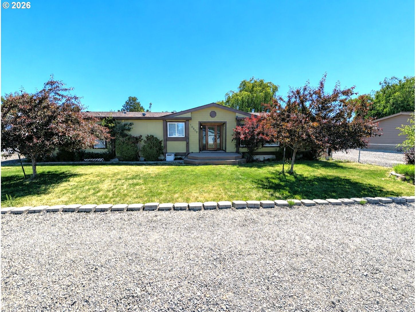 Listing photo 1 of 6