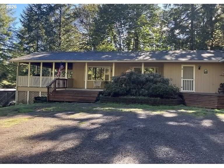 Listing photo 1 of 6