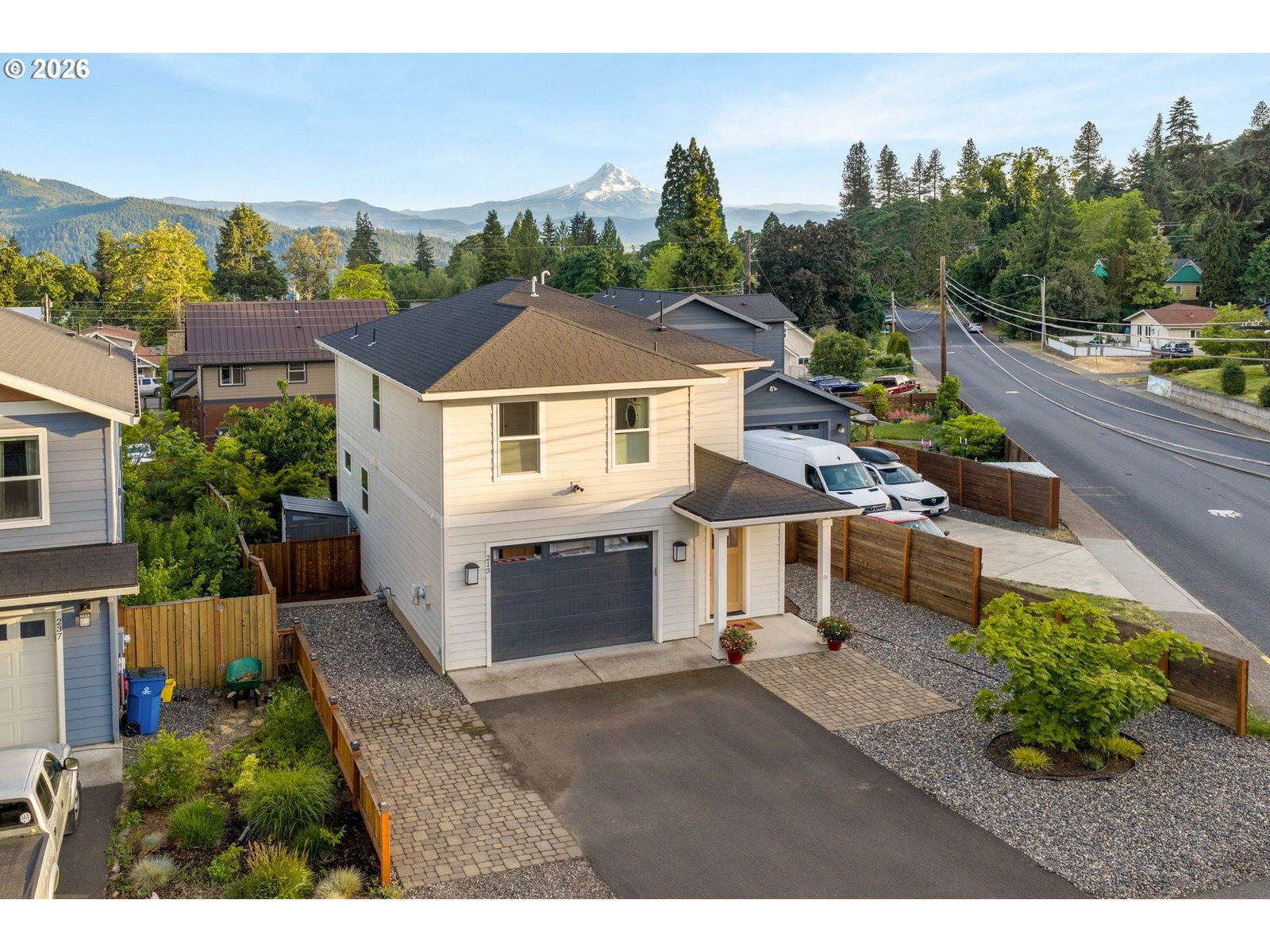 Primary listing photo, 213 NE CHERRY ST, White Salmon, WA, 98672