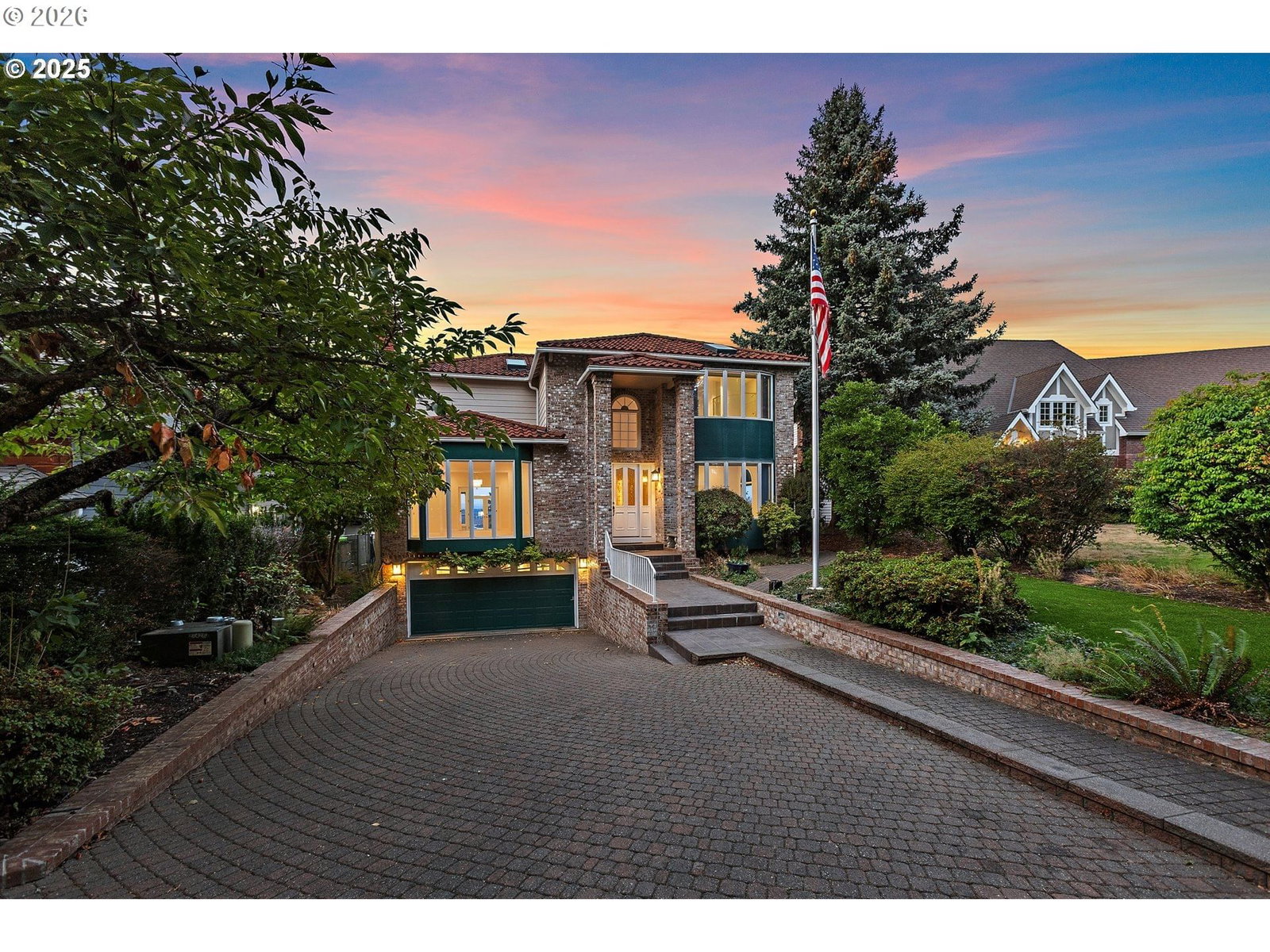 Primary listing photo, 9101 NE CLIFF ST, Portland, OR, 97220
