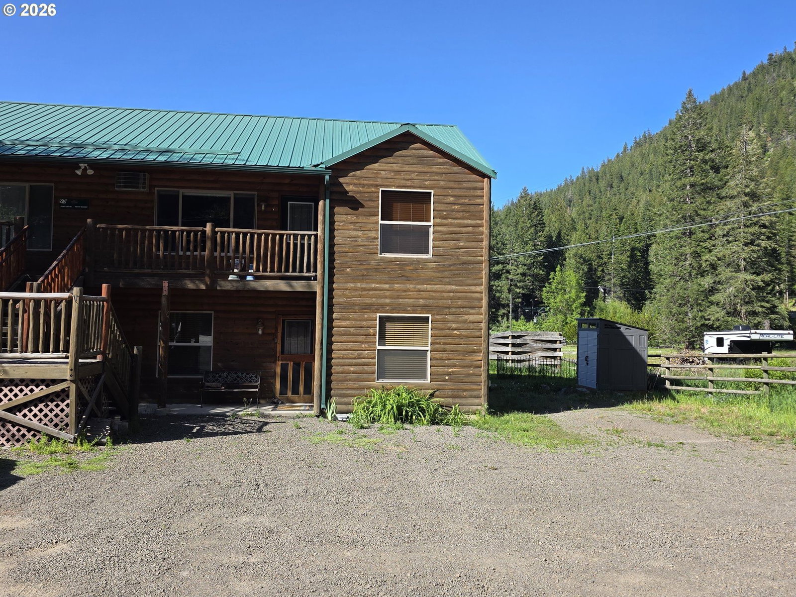 Listing photo 1 of 6