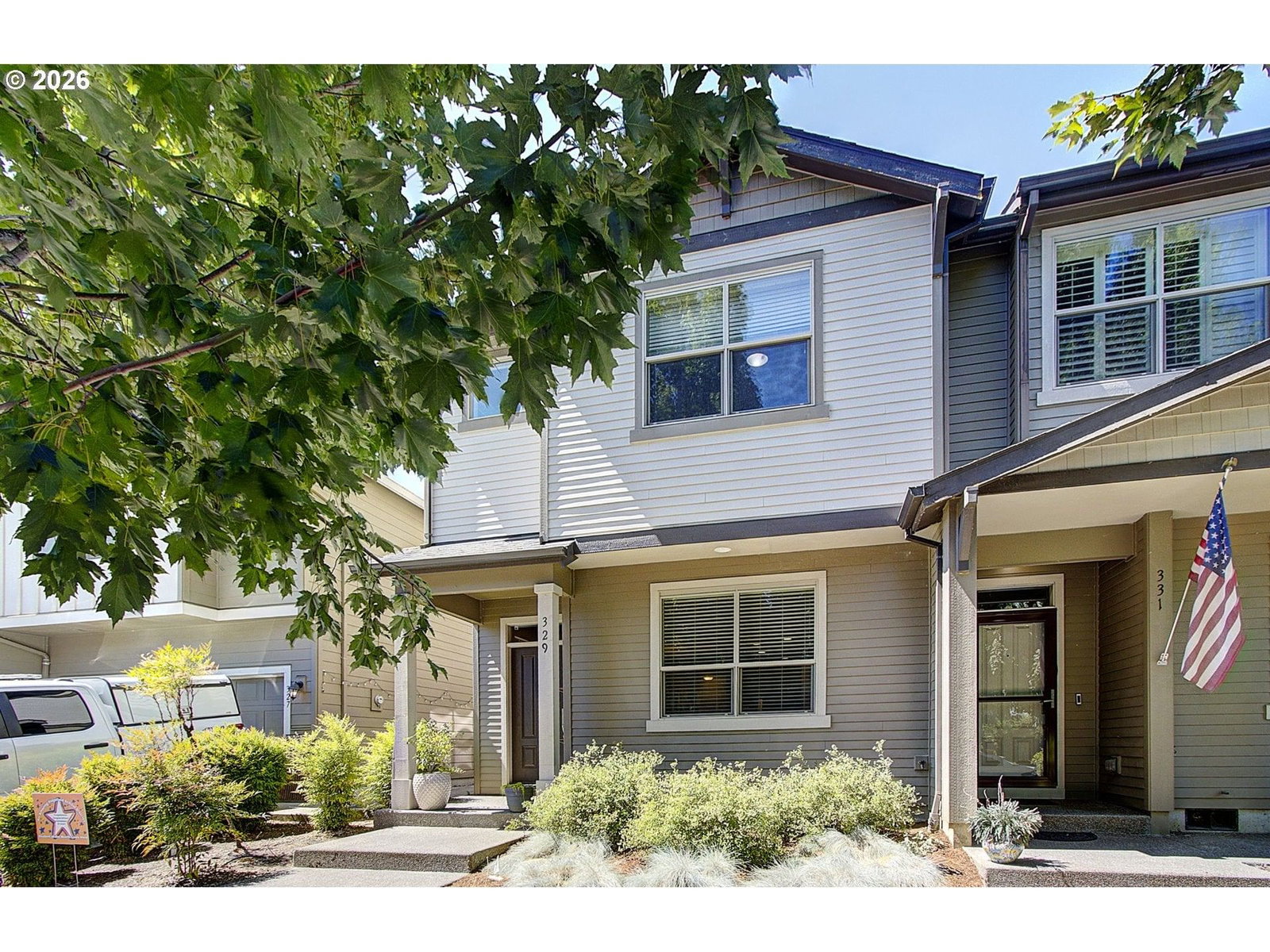 329 N 33RD CT