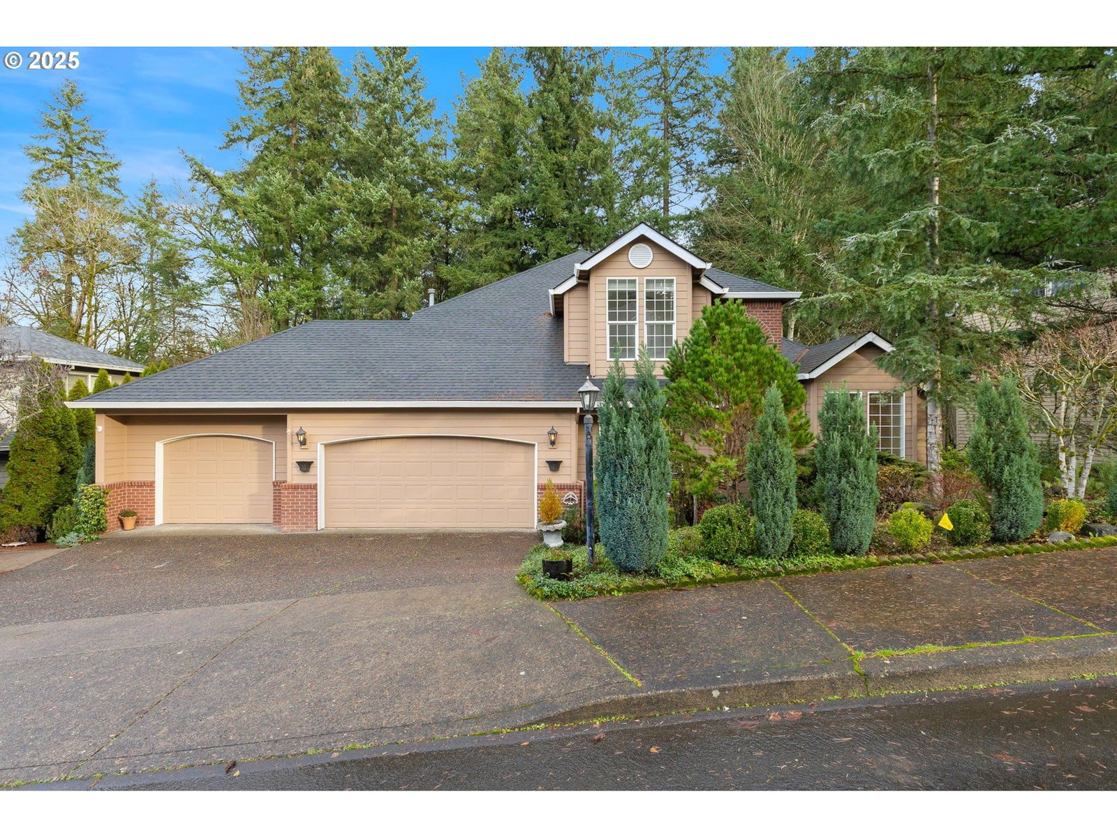 Primary listing photo, 13386 SW HILLSHIRE DR, Portland, OR, 97223
