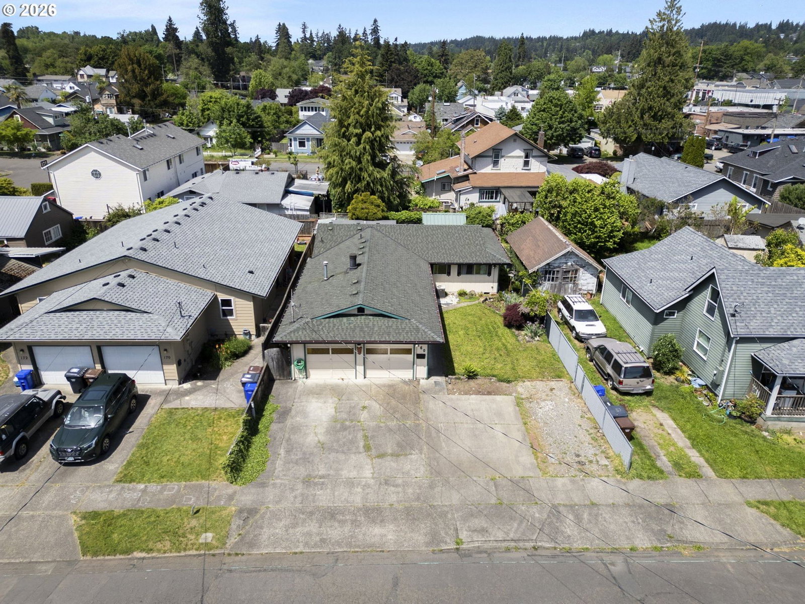 Listing photo 5 of 33, 160 W BERKELEY ST, Gladstone, OR, 97027