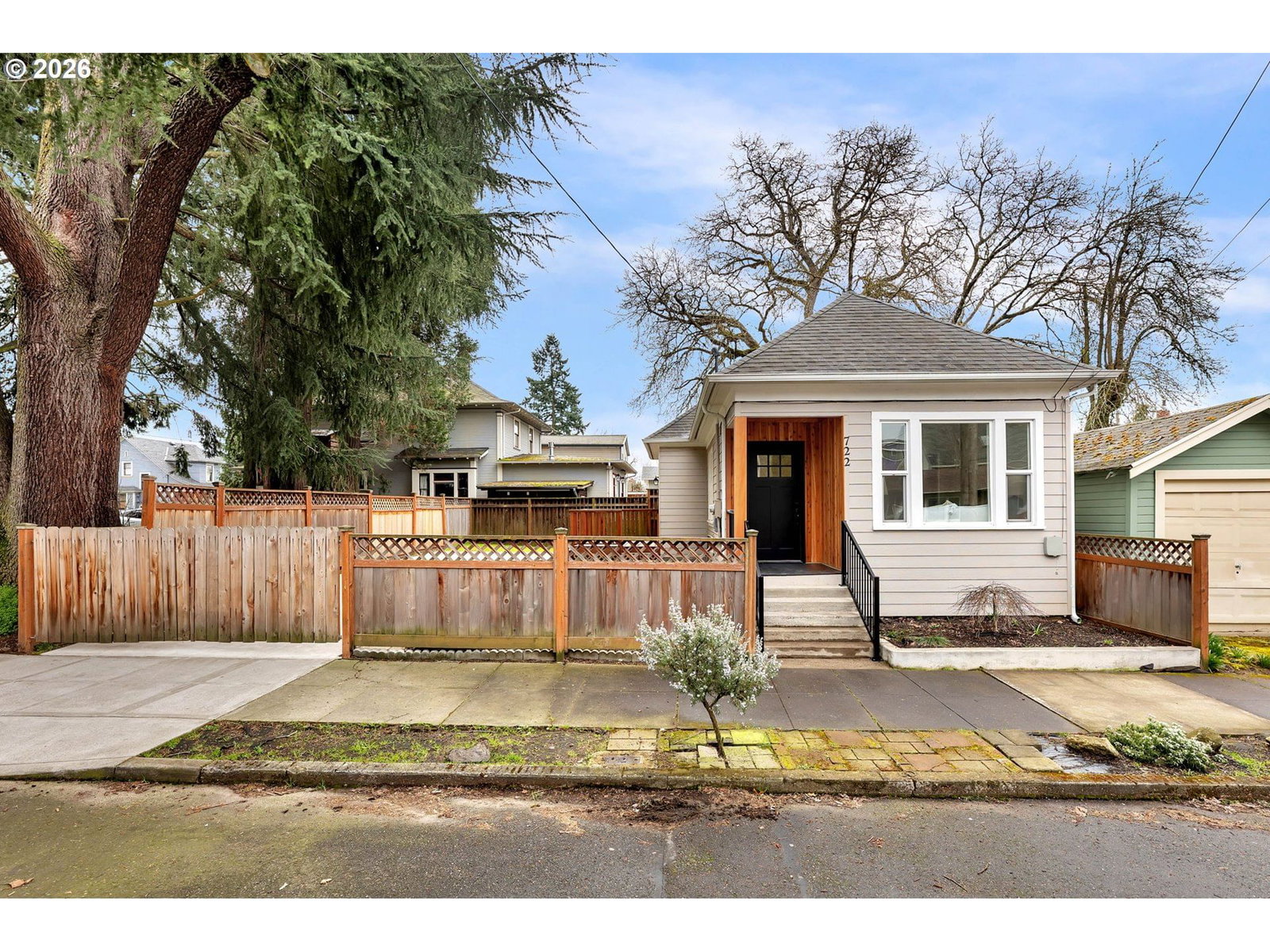 Primary listing photo, 722 NE SKIDMORE ST, Portland, OR, 97211