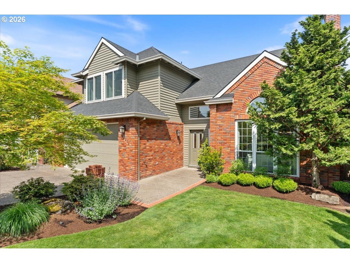 1625 CARRIAGE WAY