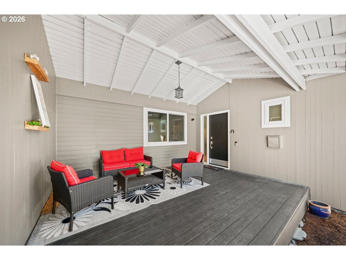 Primary listing photo, 6125 SW CHESTNUT AVE, Beaverton, OR, 97005