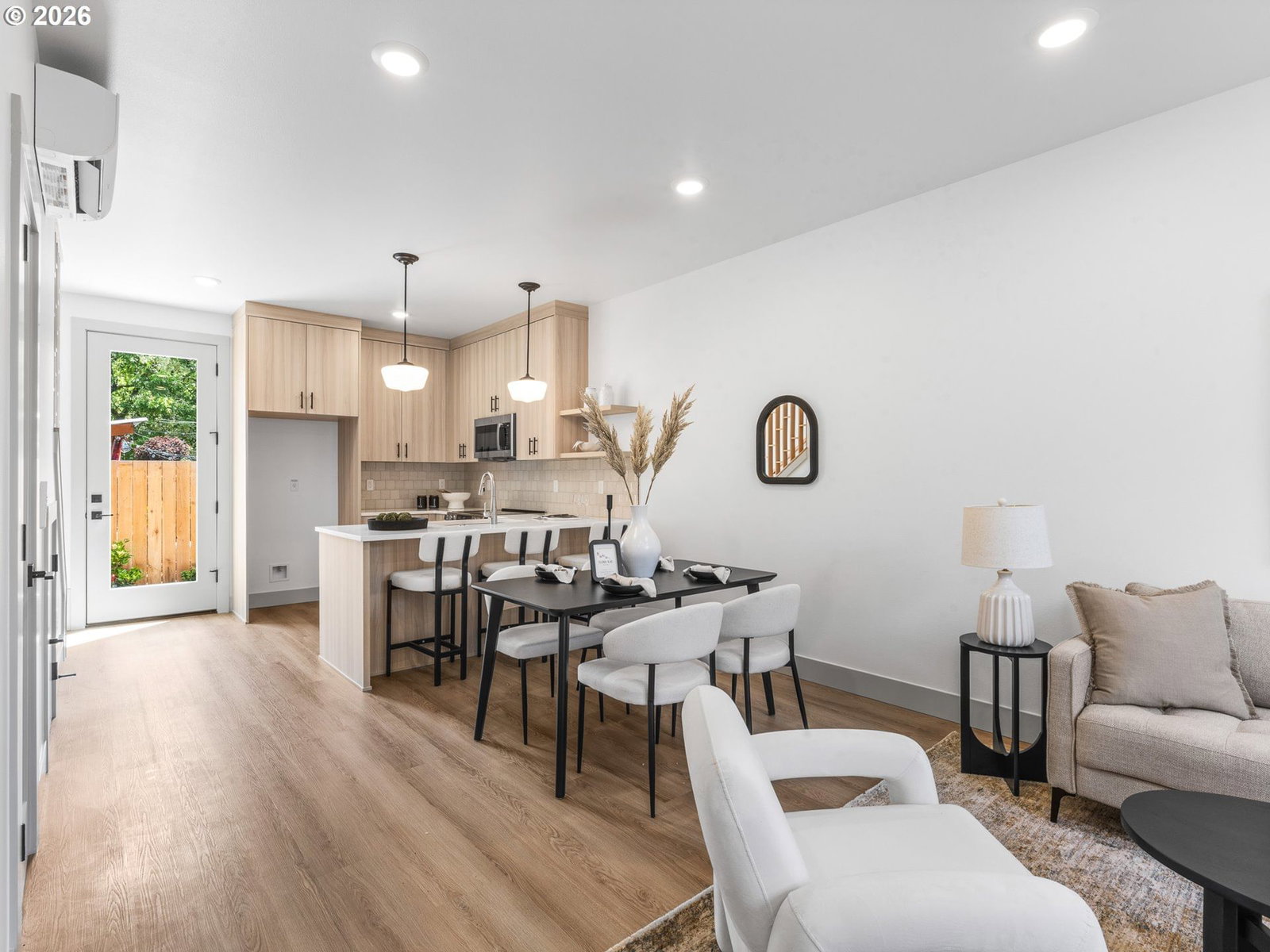 Listing photo 4 of 16, 8659 SE 15th AVE, Portland, OR, 97202