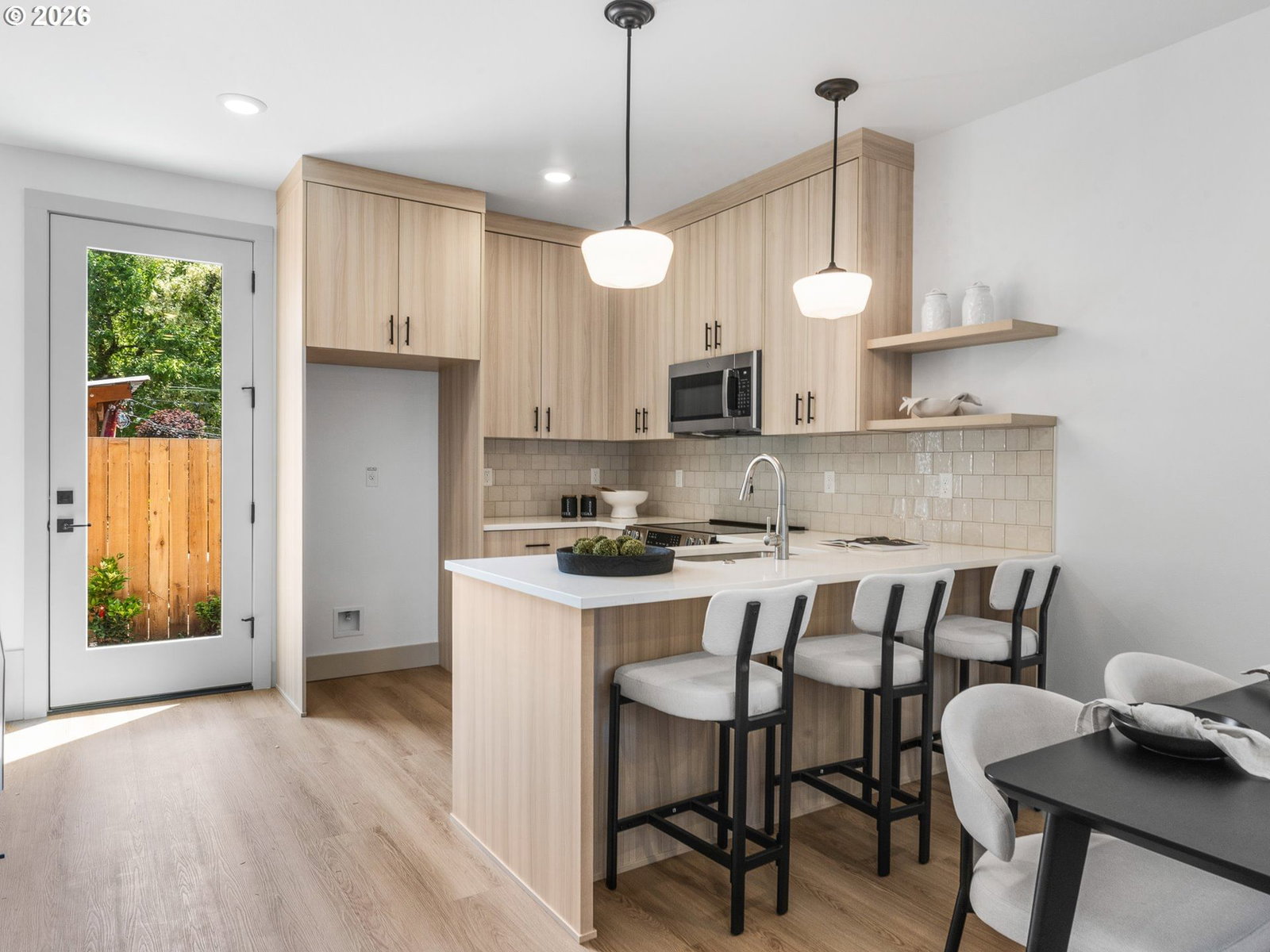 Listing photo 5 of 16, 8659 SE 15th AVE, Portland, OR, 97202