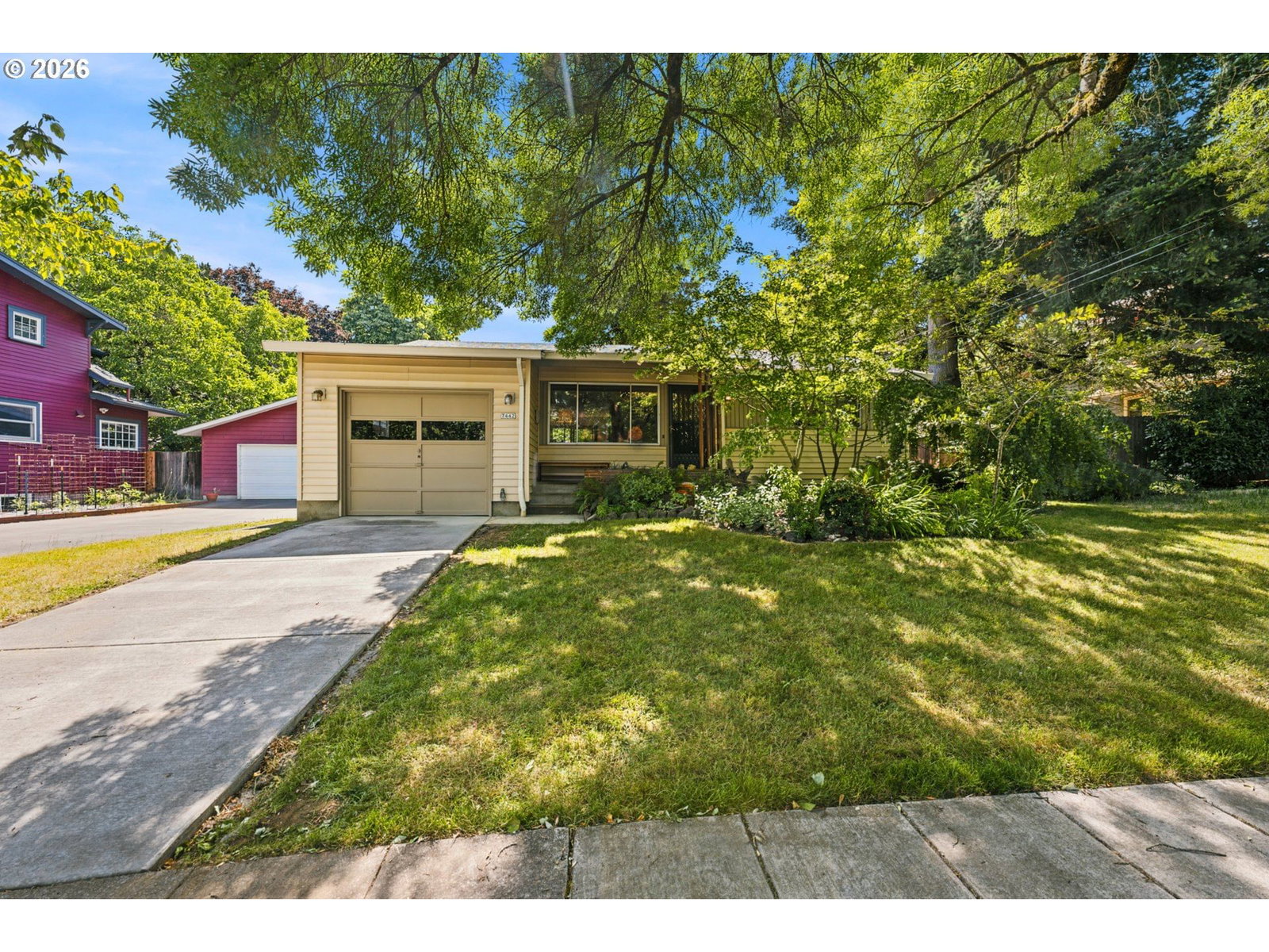 7442 N HURON AVE