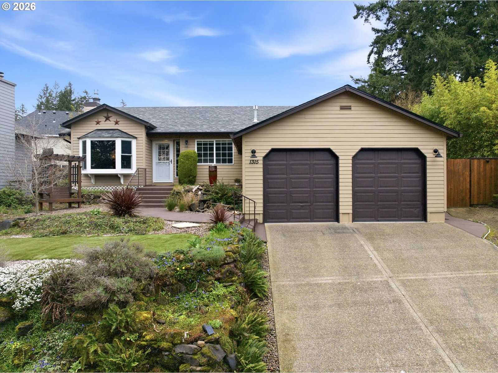 Primary listing photo, 1315 HIGH ST, Gladstone, OR, 97027