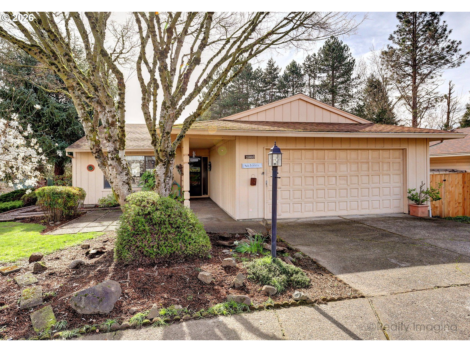 Primary listing photo, 15910 OAK MEADOW LN, Tigard, OR, 97224