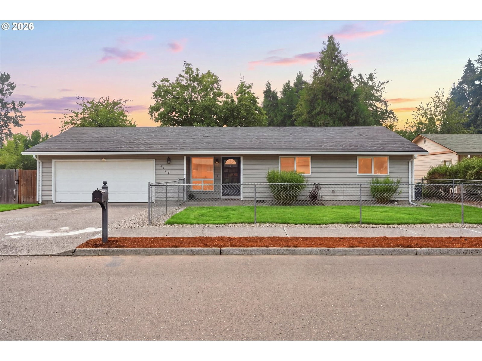 2102 NE 96TH CT