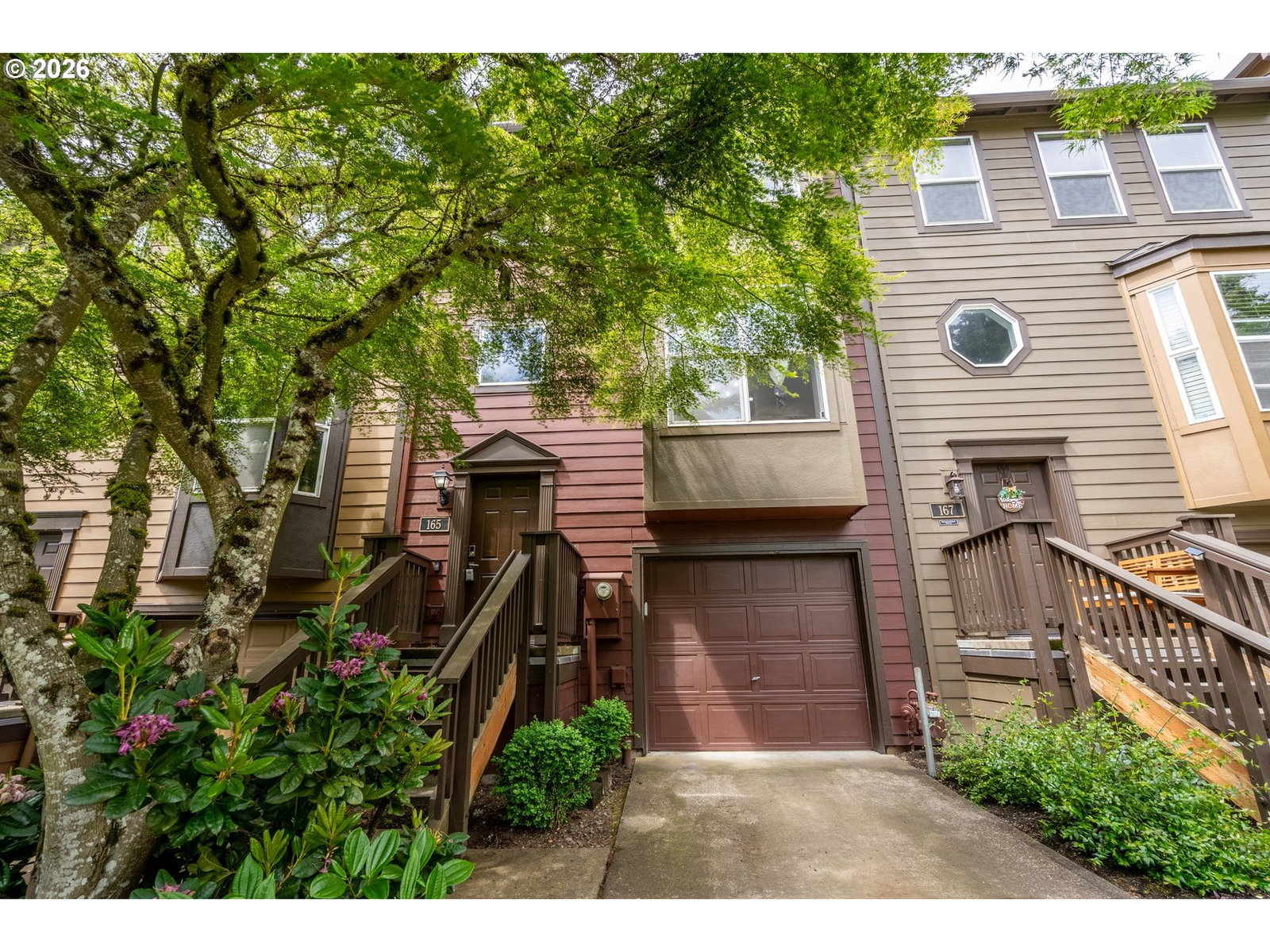 Listing photo 1 of 6
