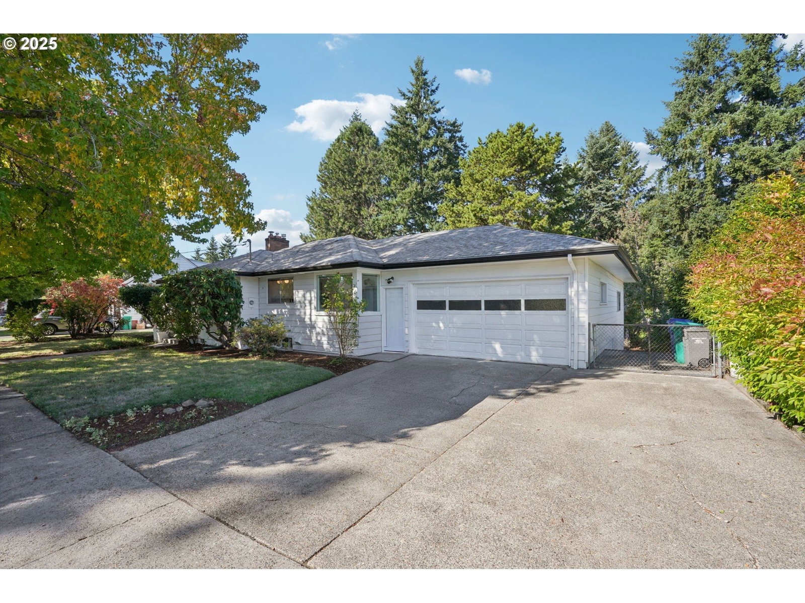 Primary listing photo, 11851 SE MADISON ST, Portland, OR, 97216