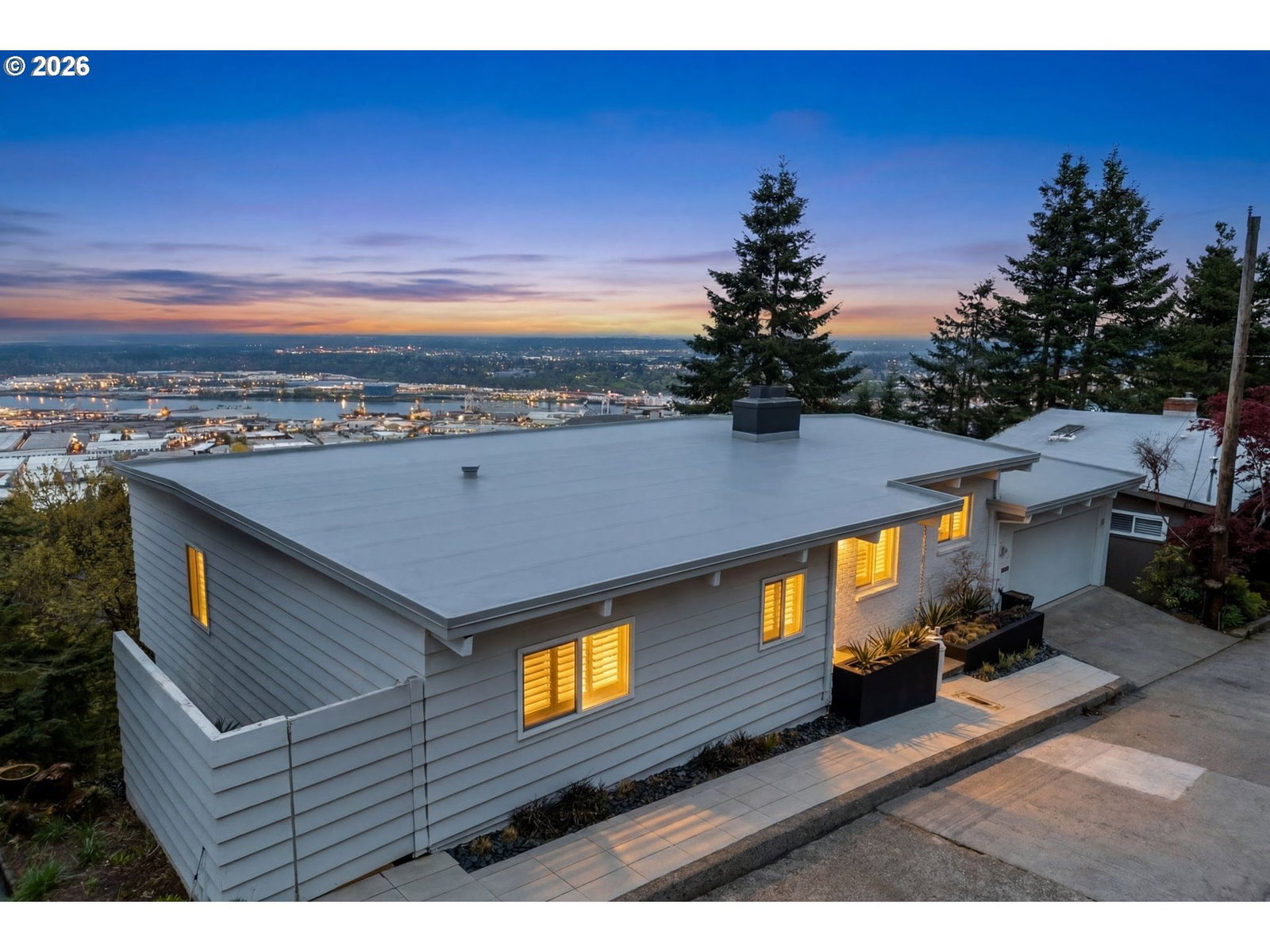 Primary listing photo, 3065 NW RIO VISTA TER, Portland, OR, 97210