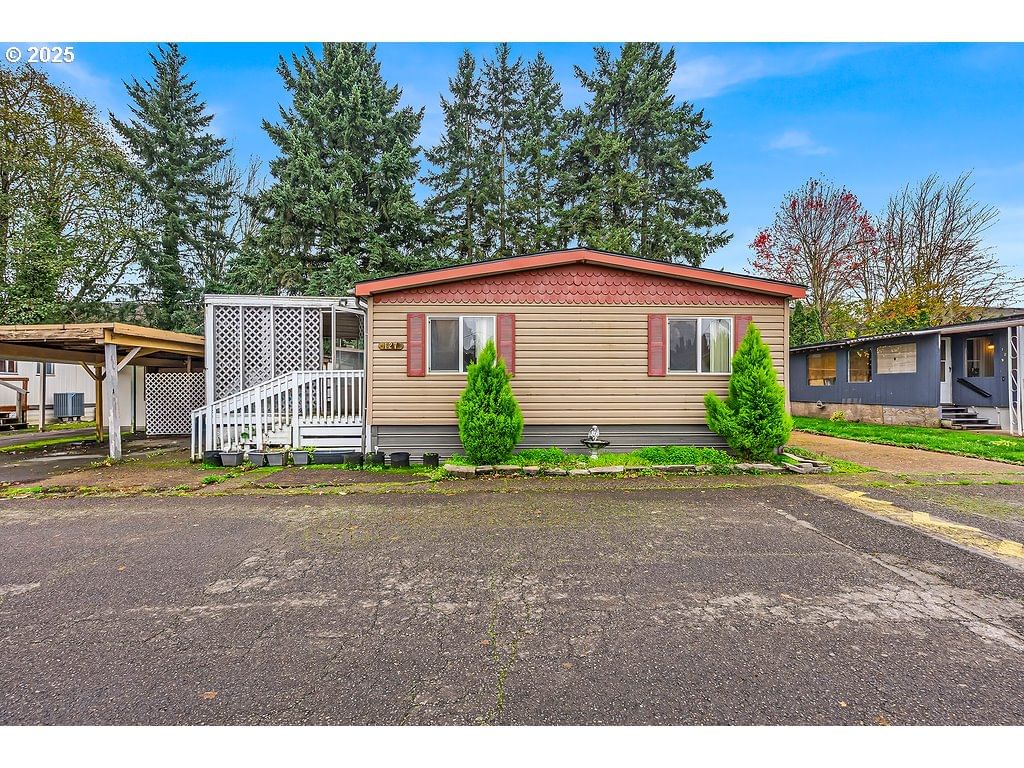 Primary listing photo, 4882 NE LANCASTER DR #127, Salem, OR, 97305