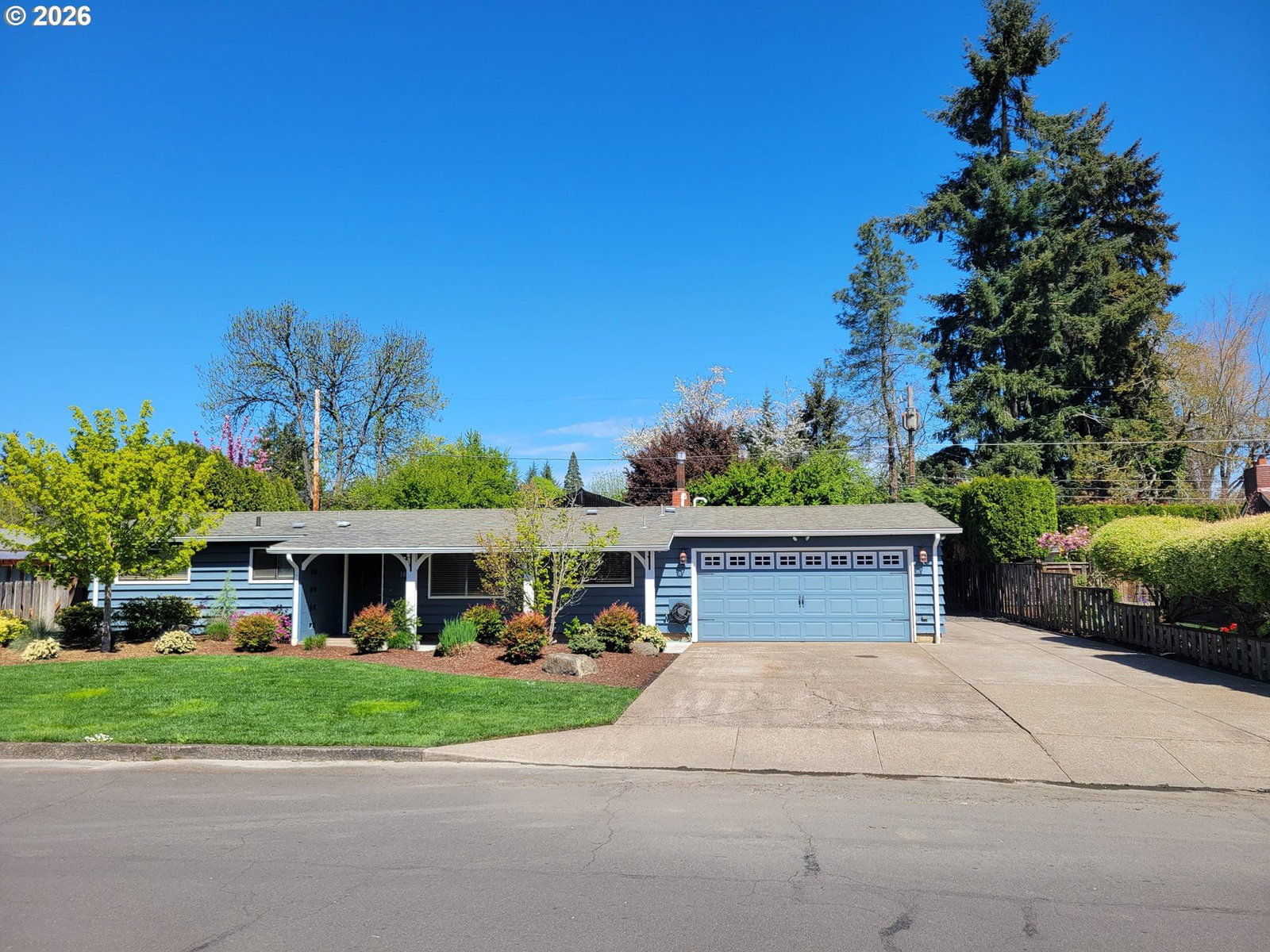 Primary listing photo, 1625 MONTEREY LN, Eugene, OR, 97401