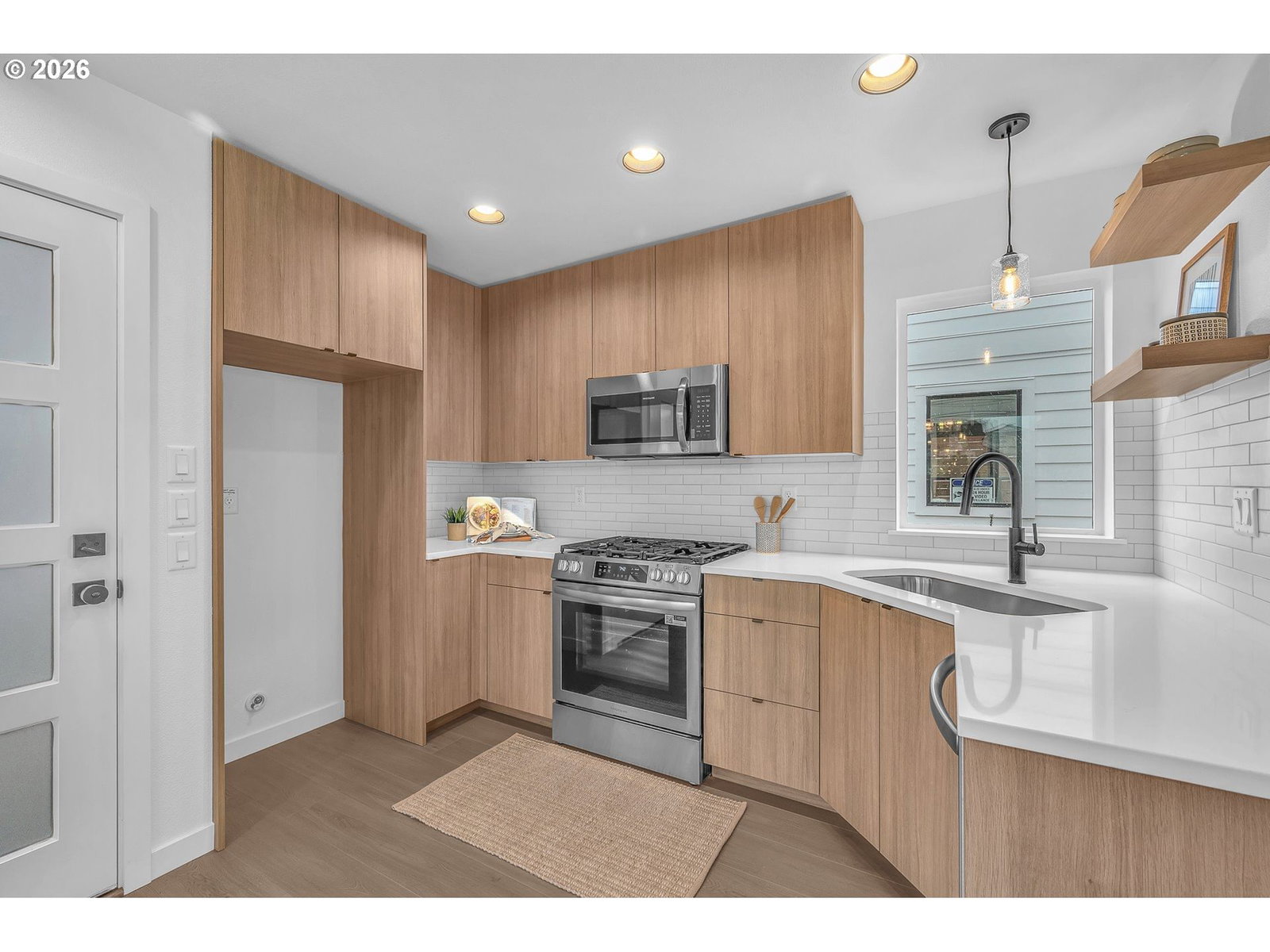 Listing photo 5 of 23, 6471 SE RAMONA ST #C, Portland, OR, 97206