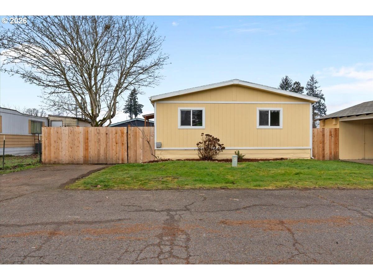 Listing photo 1 of 1