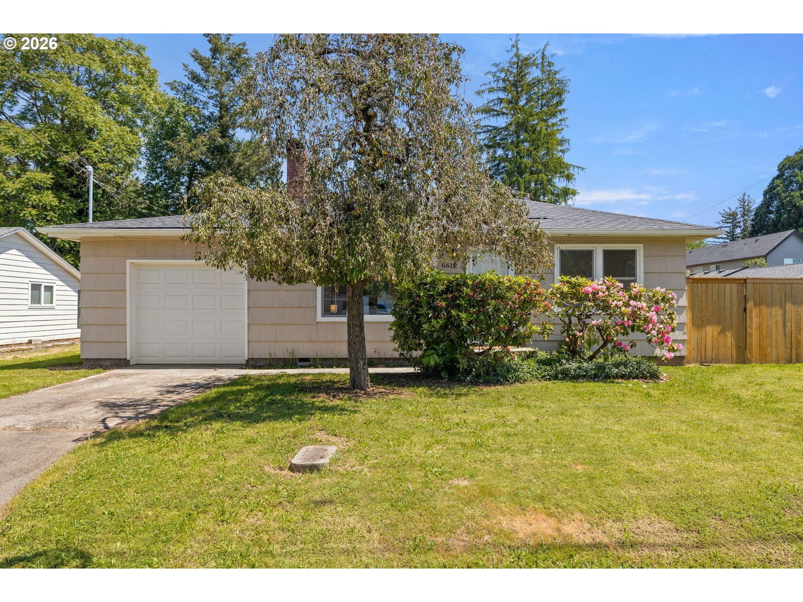 Primary listing photo, 6612 SE 70th AVE, Portland, OR, 97206