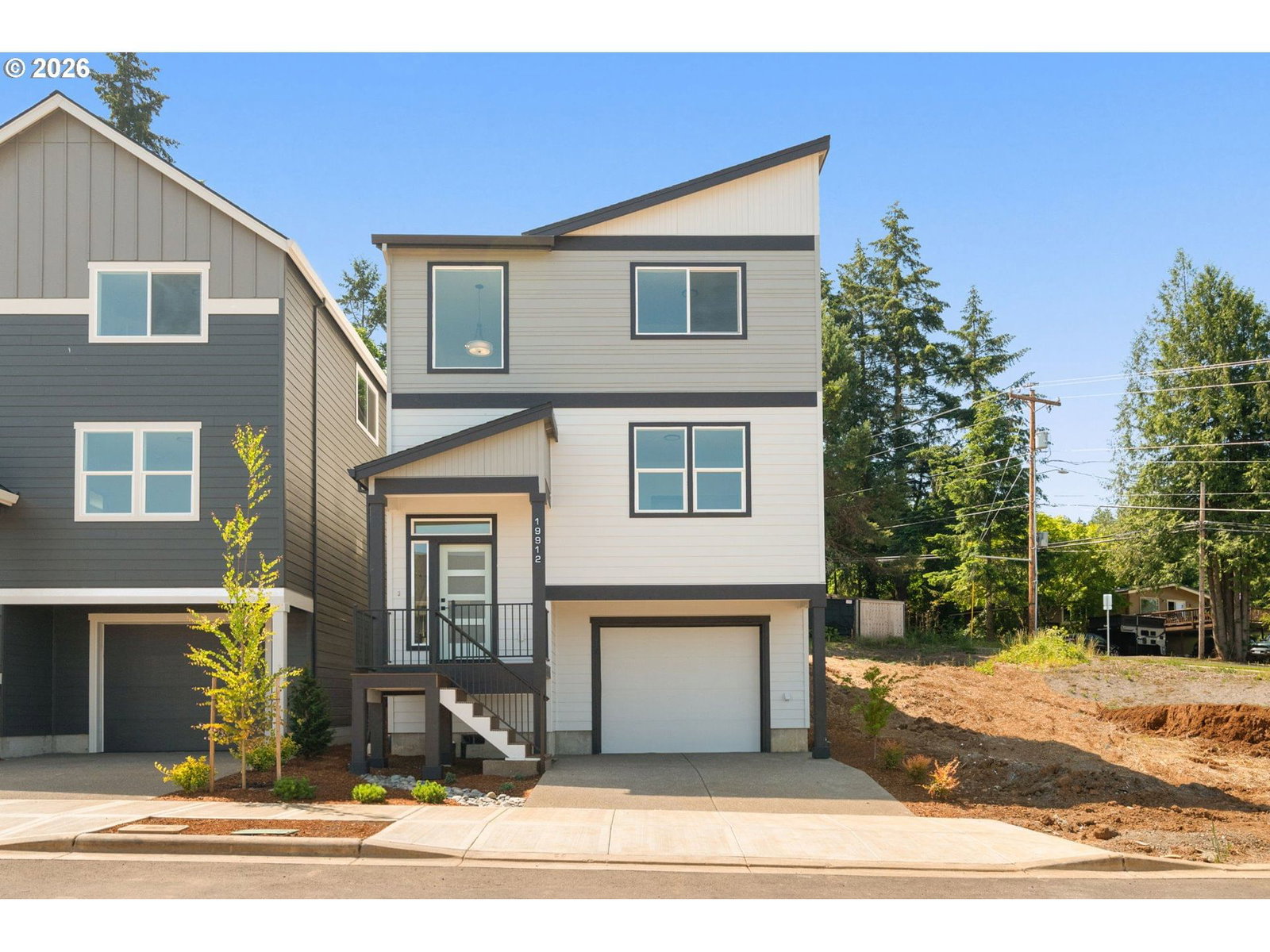 Listing photo 1 of 6