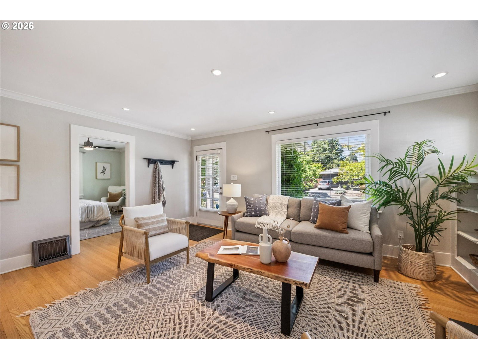 Listing photo 5 of 36, 7054 N DELAWARE AVE, Portland, OR, 97217