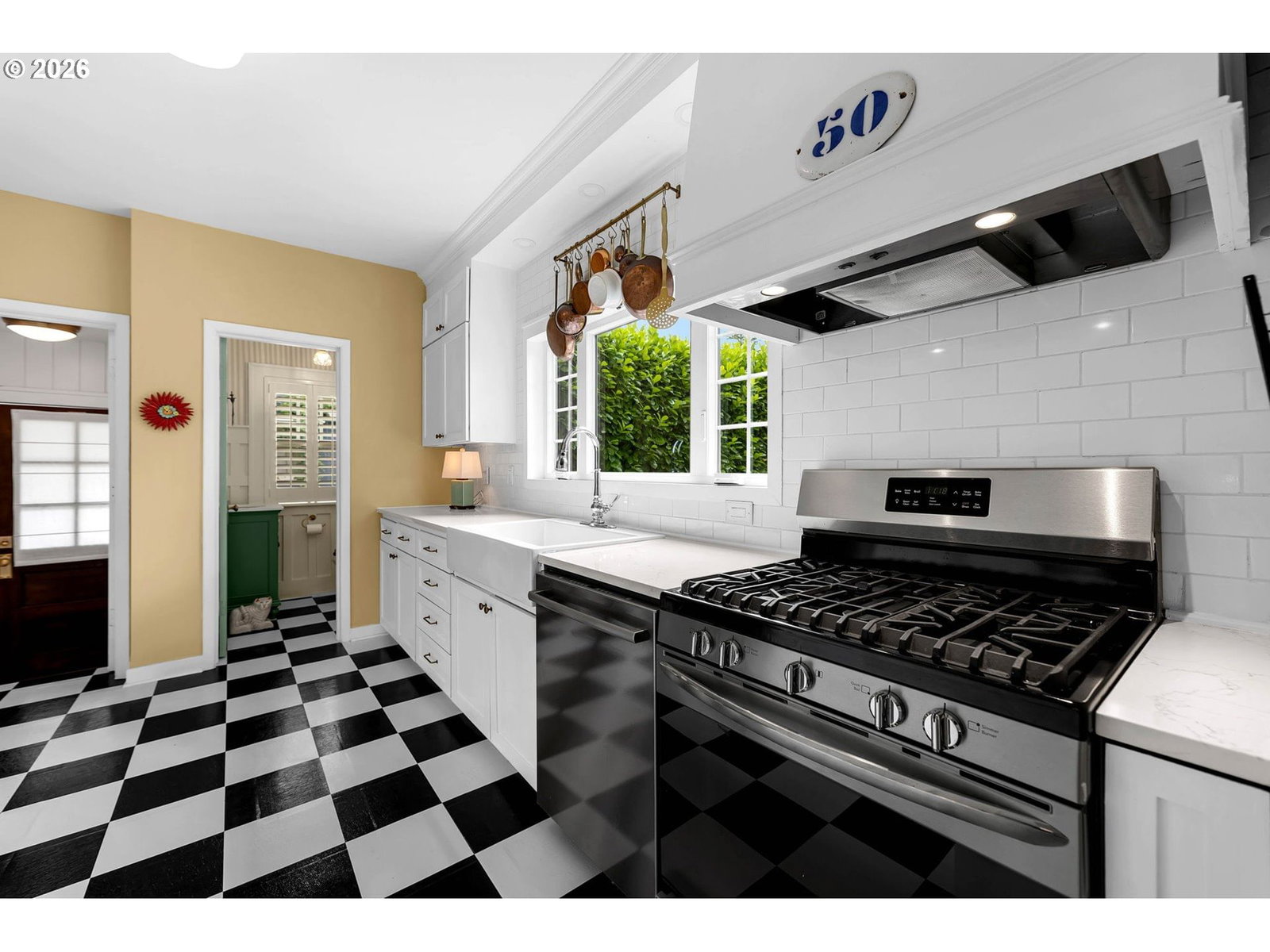 Listing photo 5 of 27, 1614 21ST AVE, Longview, WA, 98632
