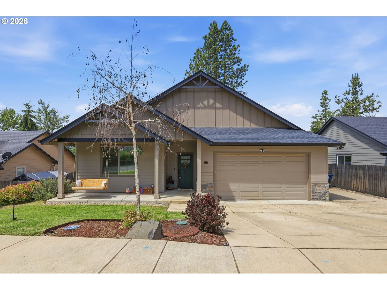 Primary listing photo, 425 N HYLAND LN, Lowell, OR, 97452