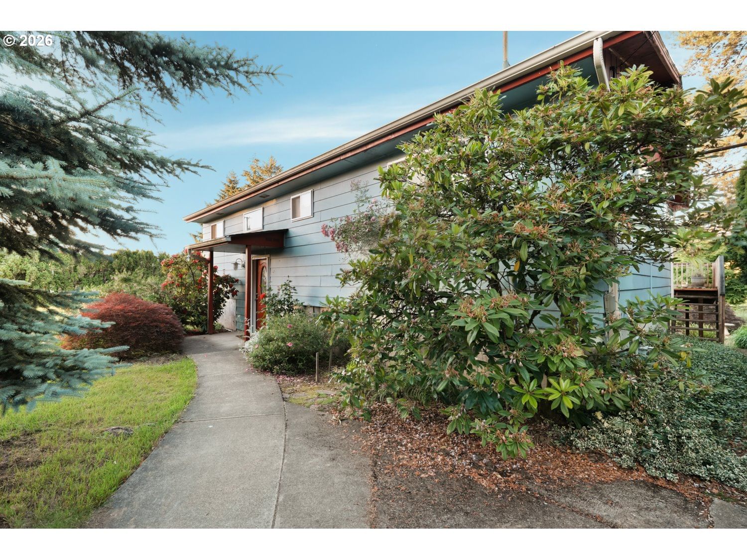 Listing photo 1 of 6