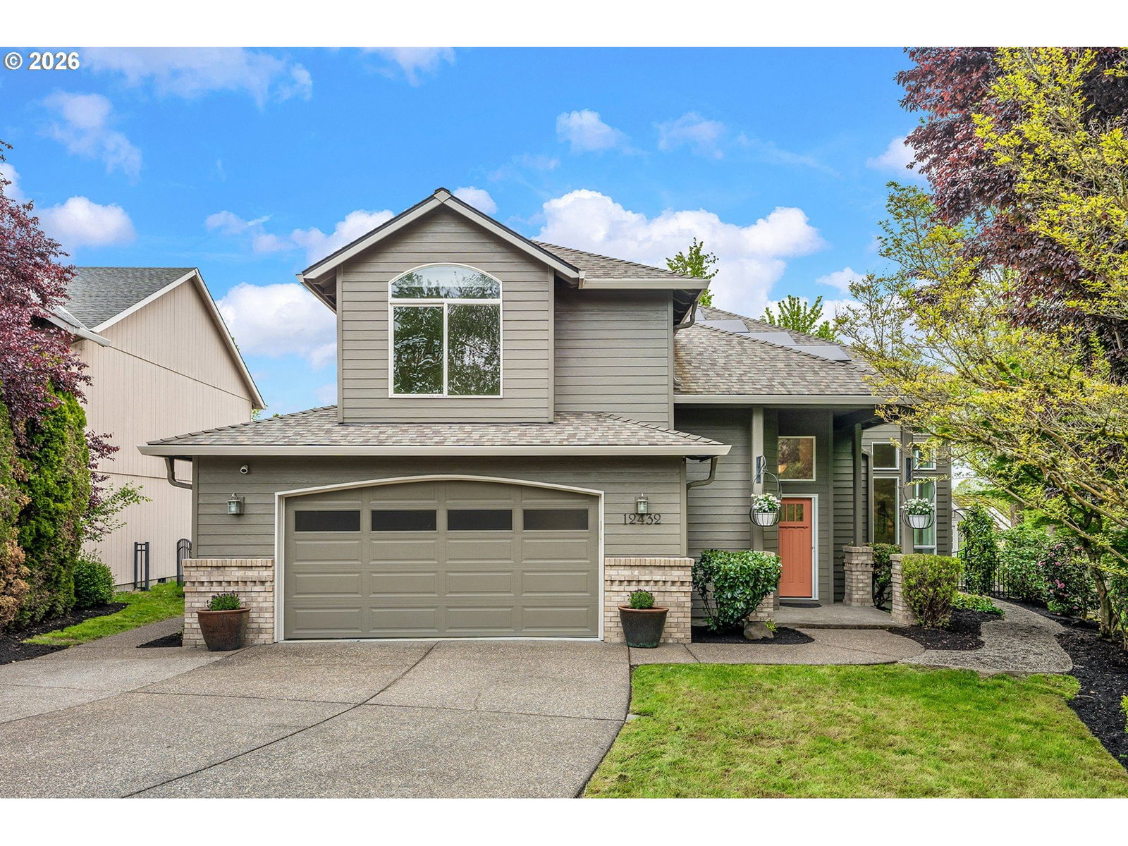 Primary listing photo, 12432 SE MOUNTAIN SUN DR, Clackamas, OR, 97015