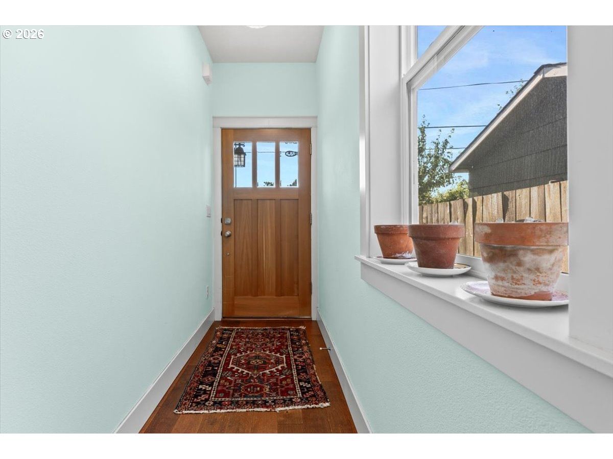 Listing photo 4 of 41, 1520 SE 87TH AVE SE, Portland, OR, 97216