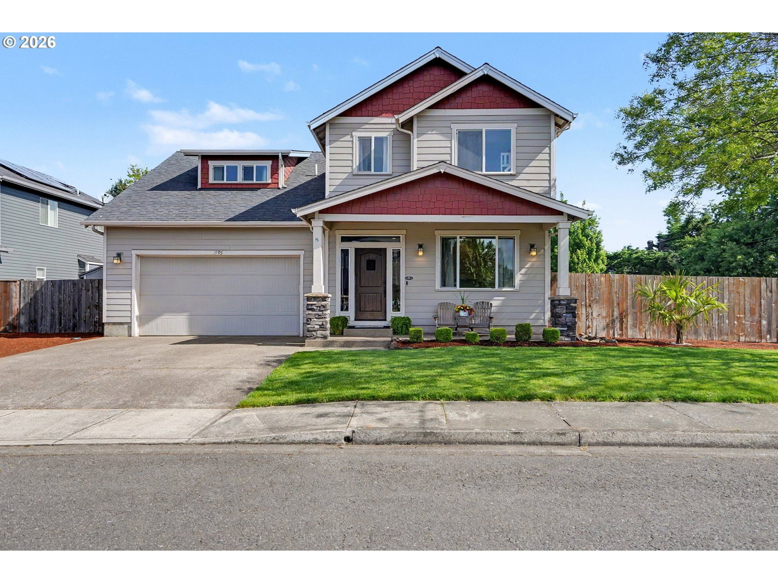Listing photo 1 of 6