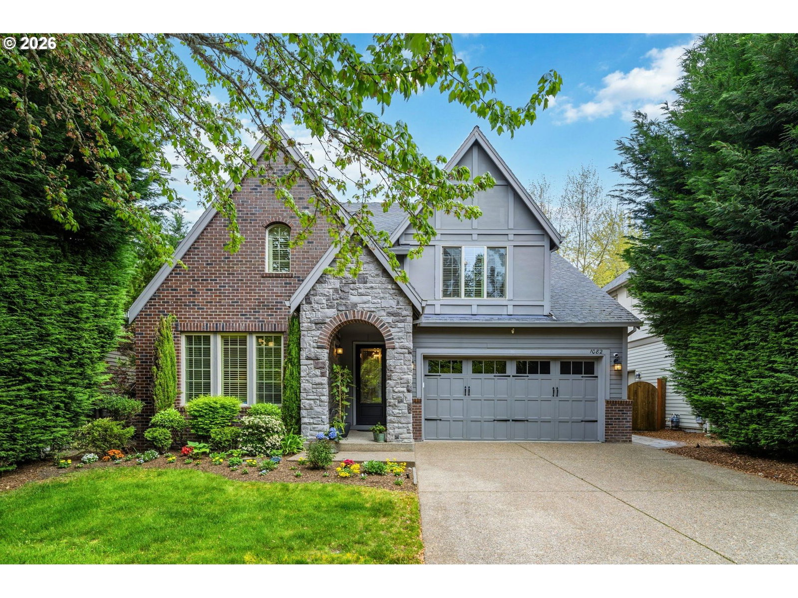 Primary listing photo, 1082 MEEK WAY, West Linn, OR, 97068
