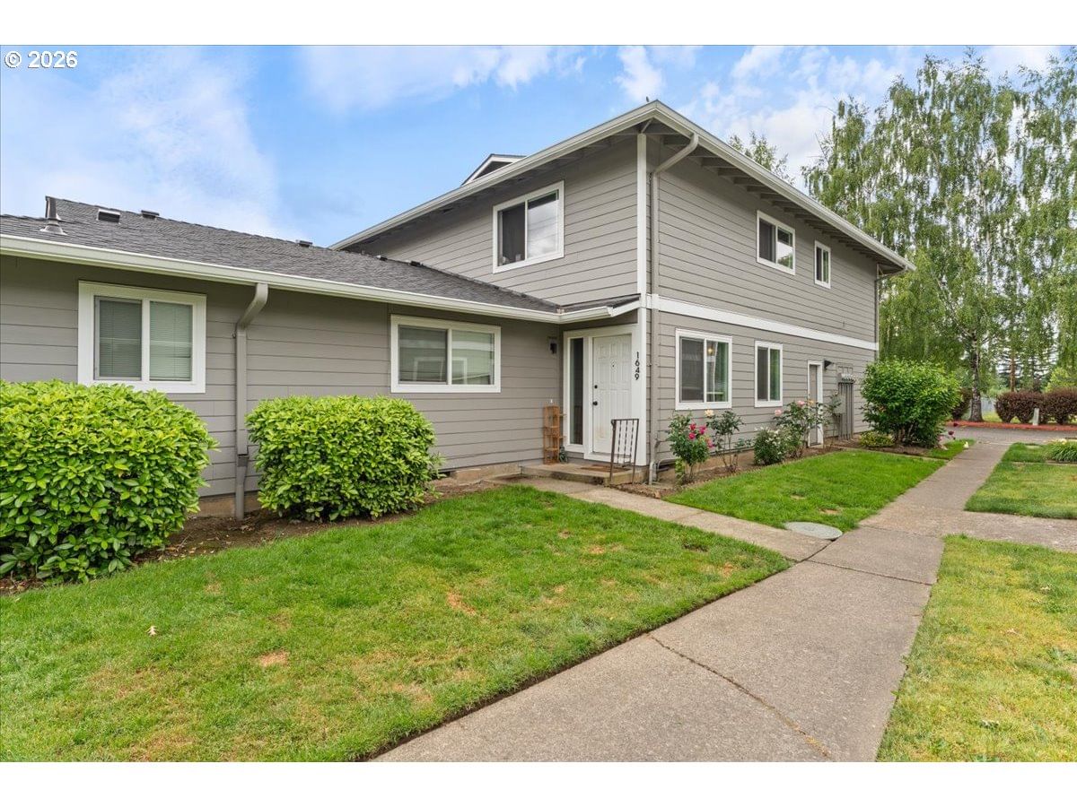 Listing photo 1 of 6