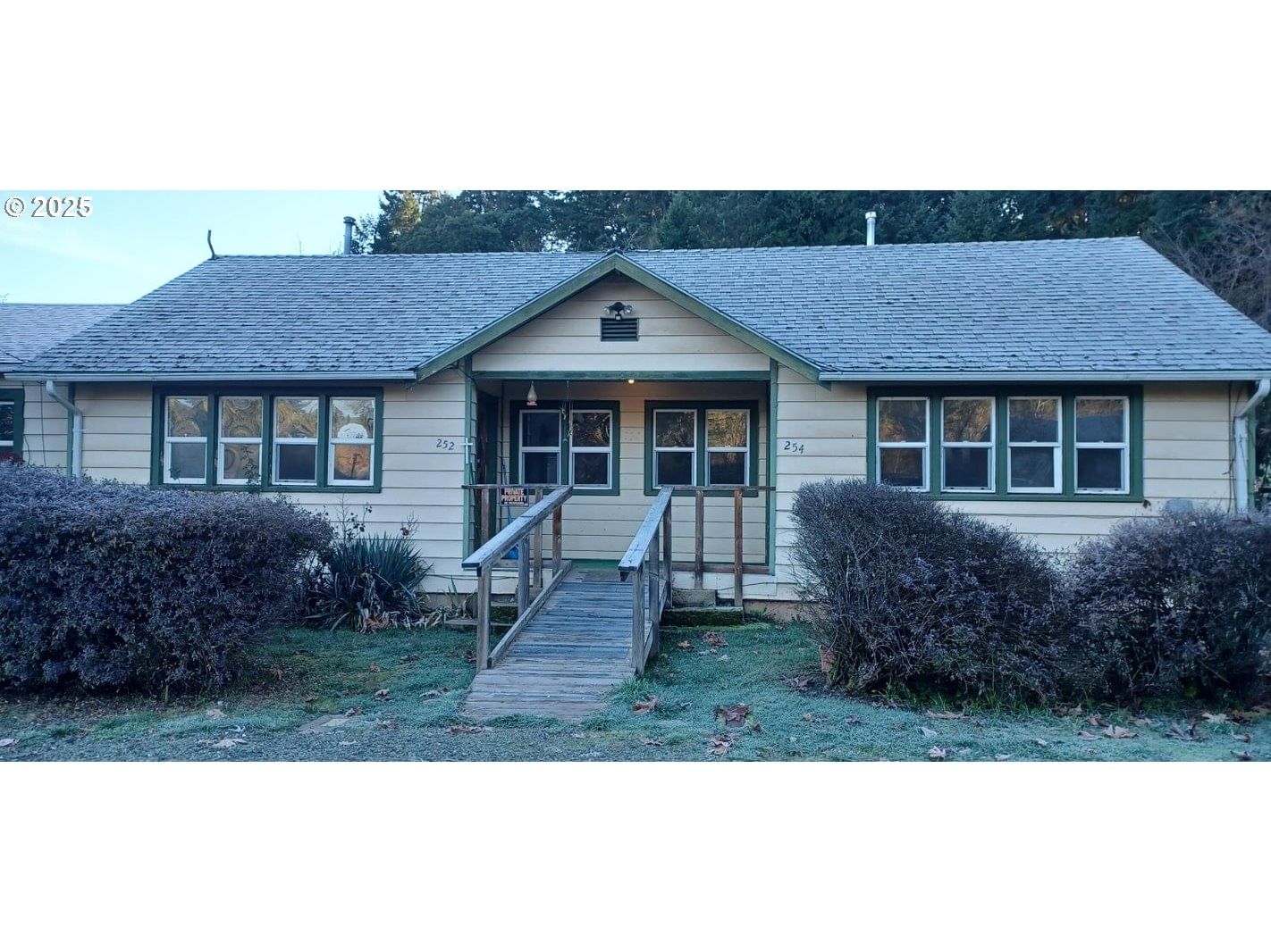 Primary listing photo, 252 5TH ST, Glendale, OR, 97442