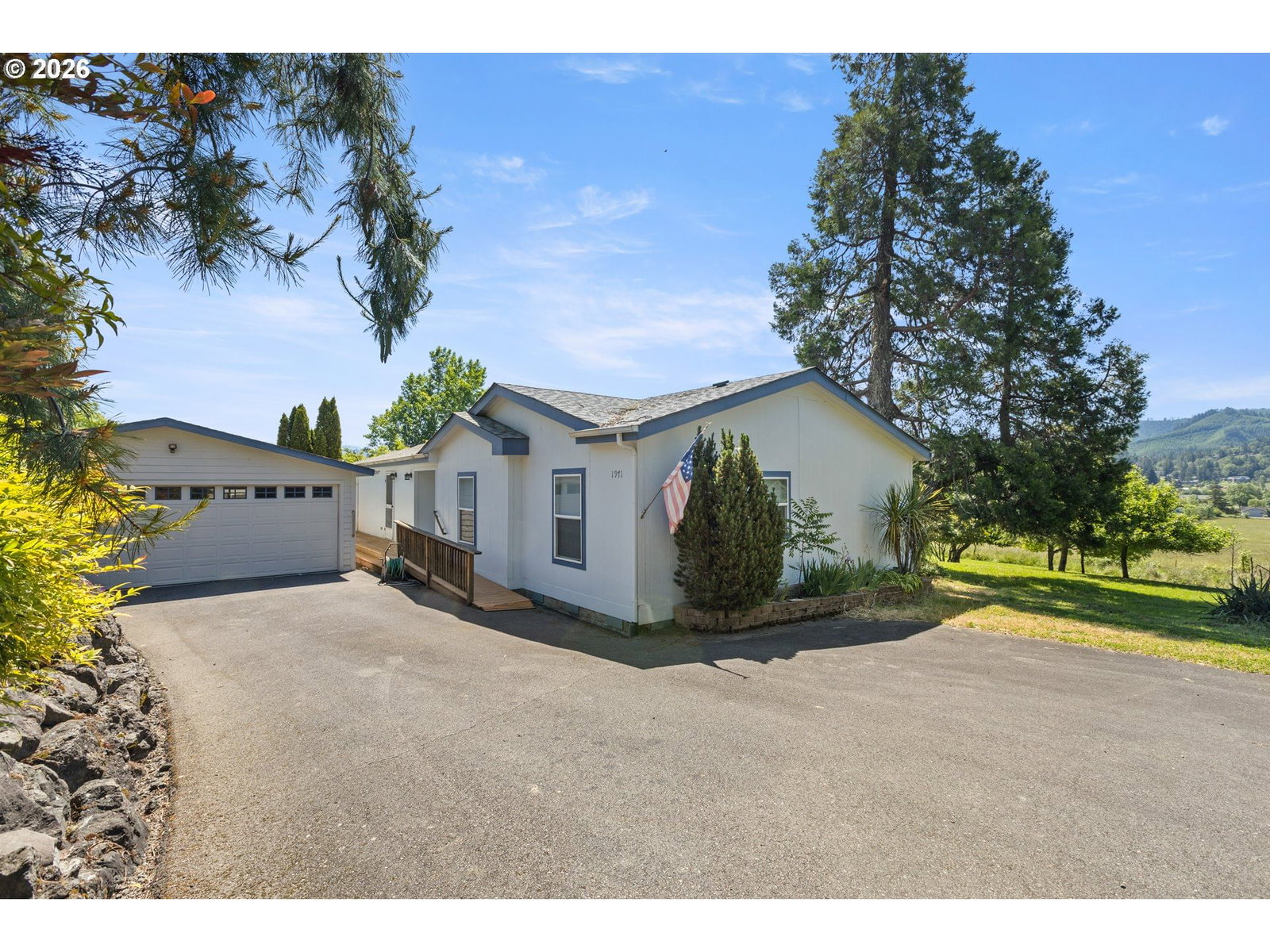 Primary listing photo, 1971 E SIXTH AVE, Sutherlin, OR, 97479