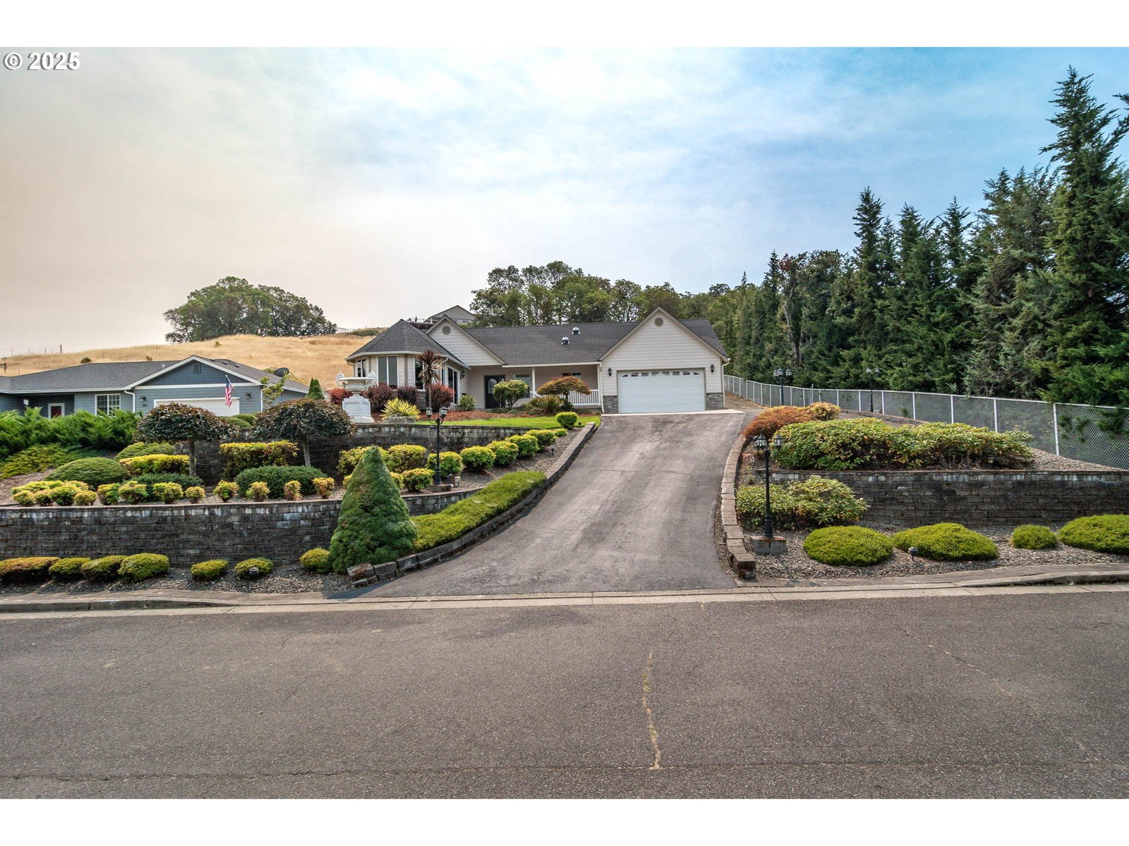 Primary listing photo, 204 RAINBOW RIDGE AVE, Roseburg, OR, 97471