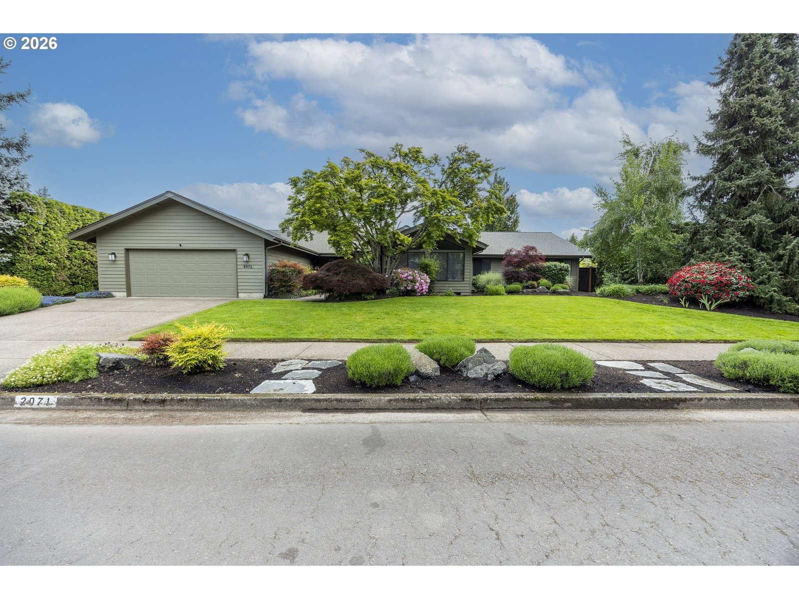 Primary listing photo, 2071 MUSKET ST, Eugene, OR, 97408