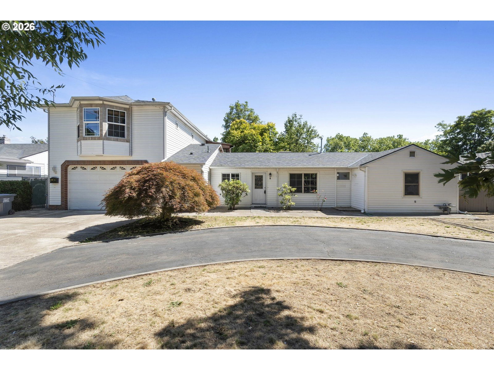 Listing photo 1 of 6