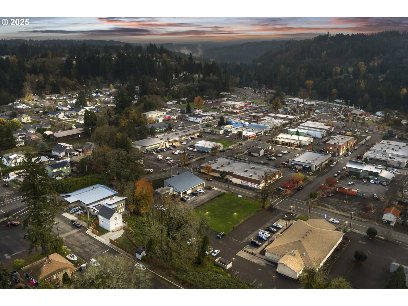 Listing photo 4 of 48, 130 W 1ST AVE, Estacada, OR, 97023