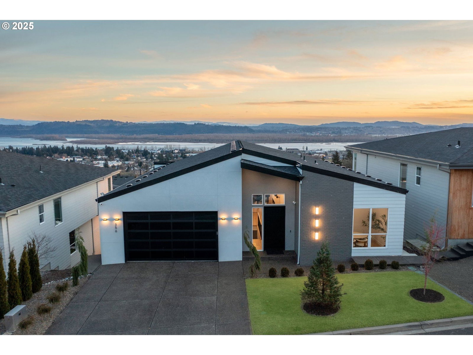 Primary listing photo, 356 W W ST, Washougal, WA, 98671