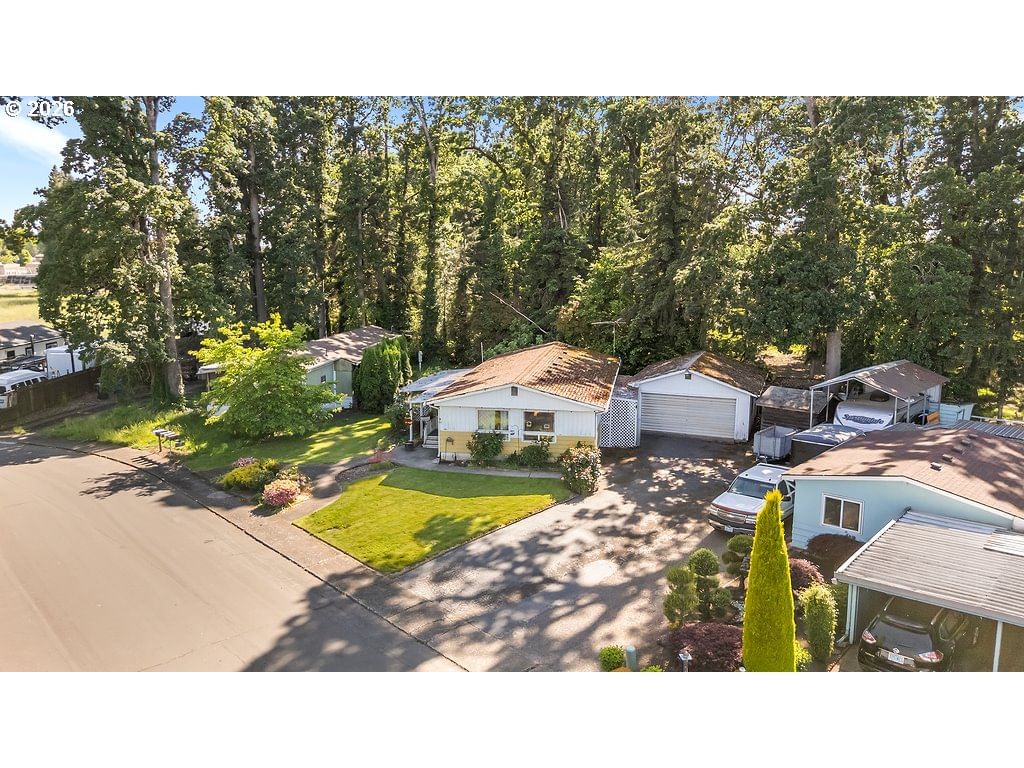 Primary listing photo, 11847 CHATEAU DR NE, Woodburn, OR, 97071