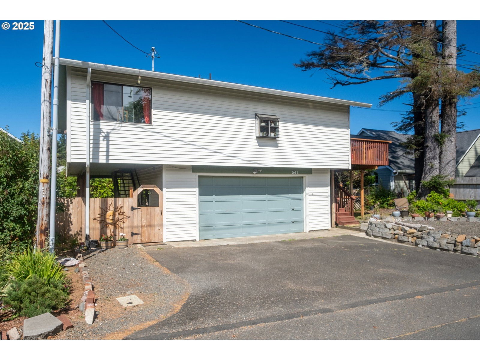 Primary listing photo, 541 SE OAR AVE, Lincoln City, OR, 97367