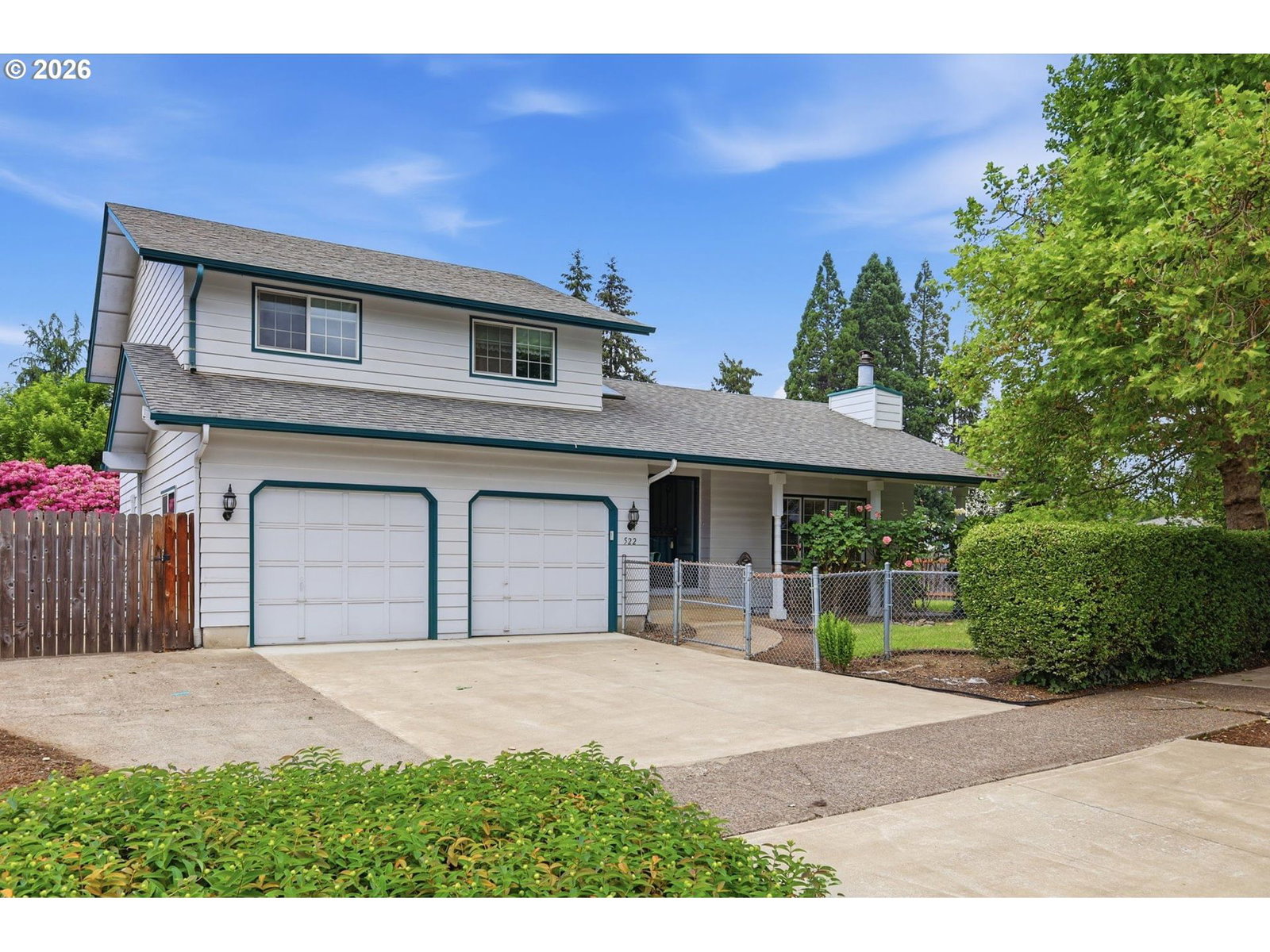 Listing photo 1 of 6