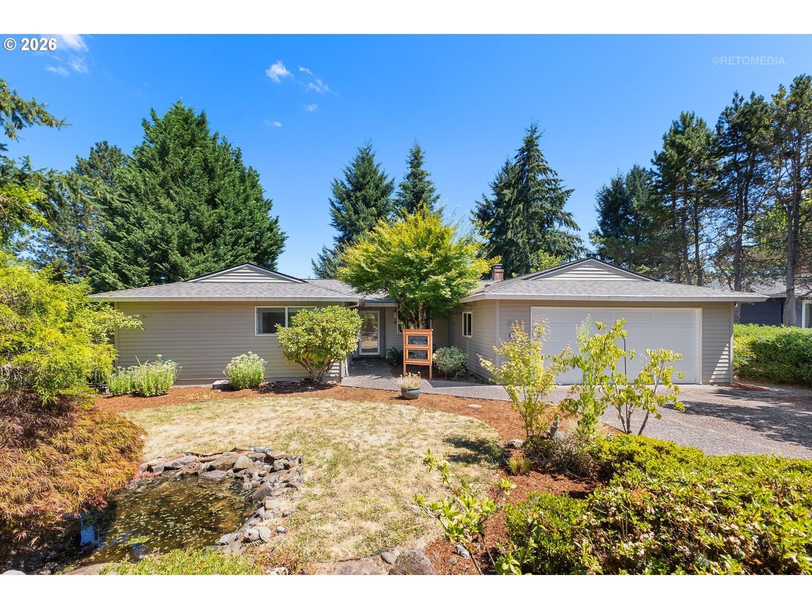 1935 HILLHOUSE DR