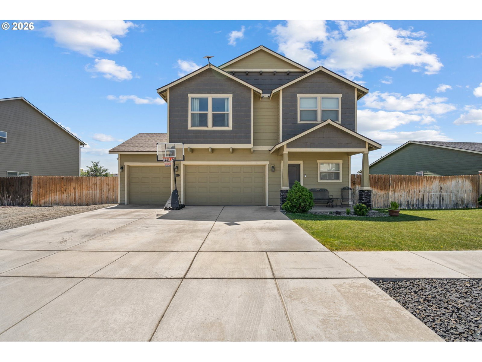 Primary listing photo, 2328 NW EUCALYPTUS DR, Hermiston, OR, 97838