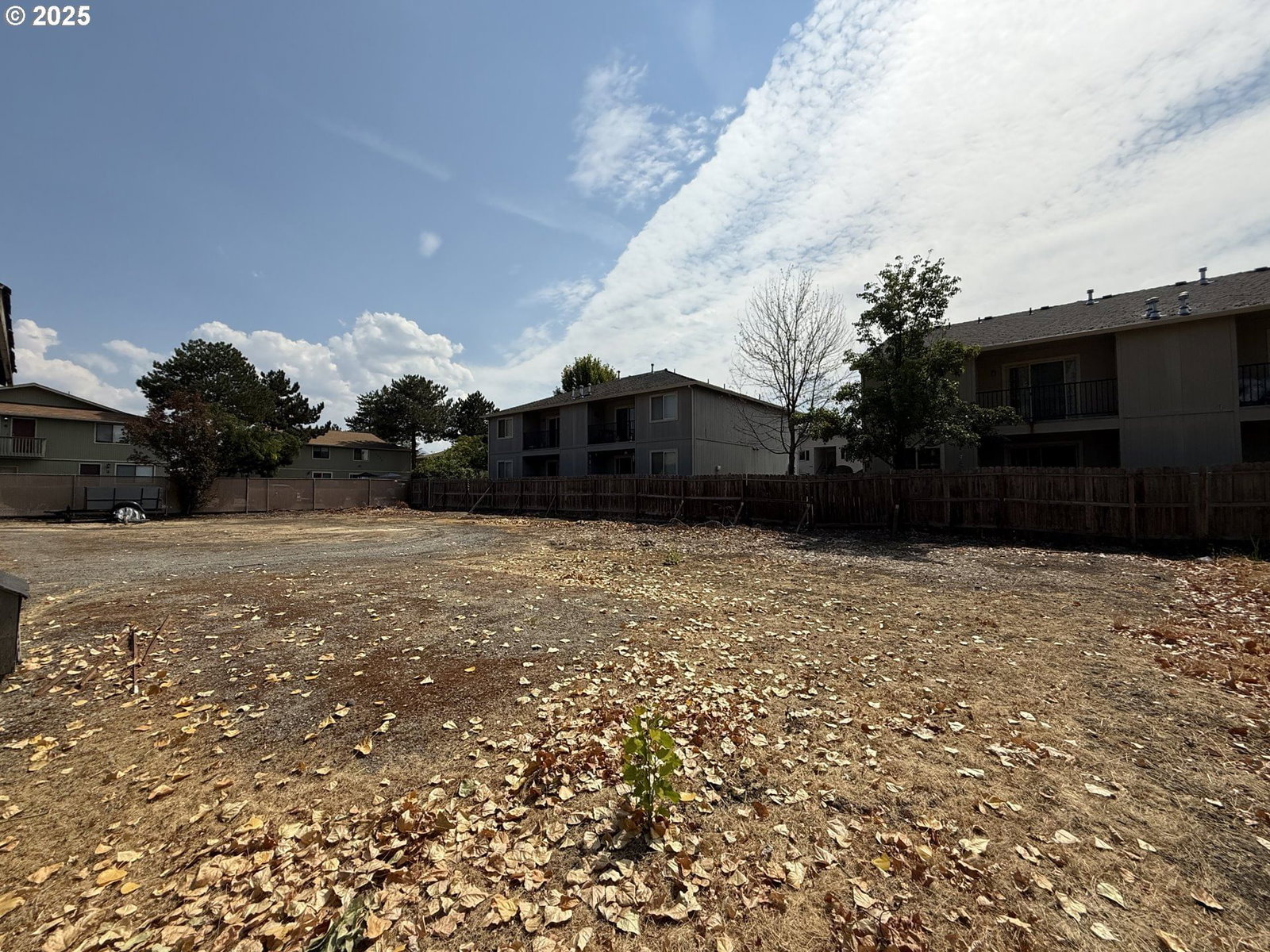 Primary listing photo, 2076 ROBERTS RD, Medford, OR, 97504